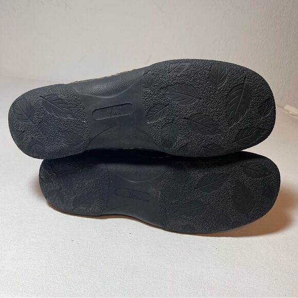 Yuu Lavanie black ankle boots size 9.5 - Picture 2 of 5